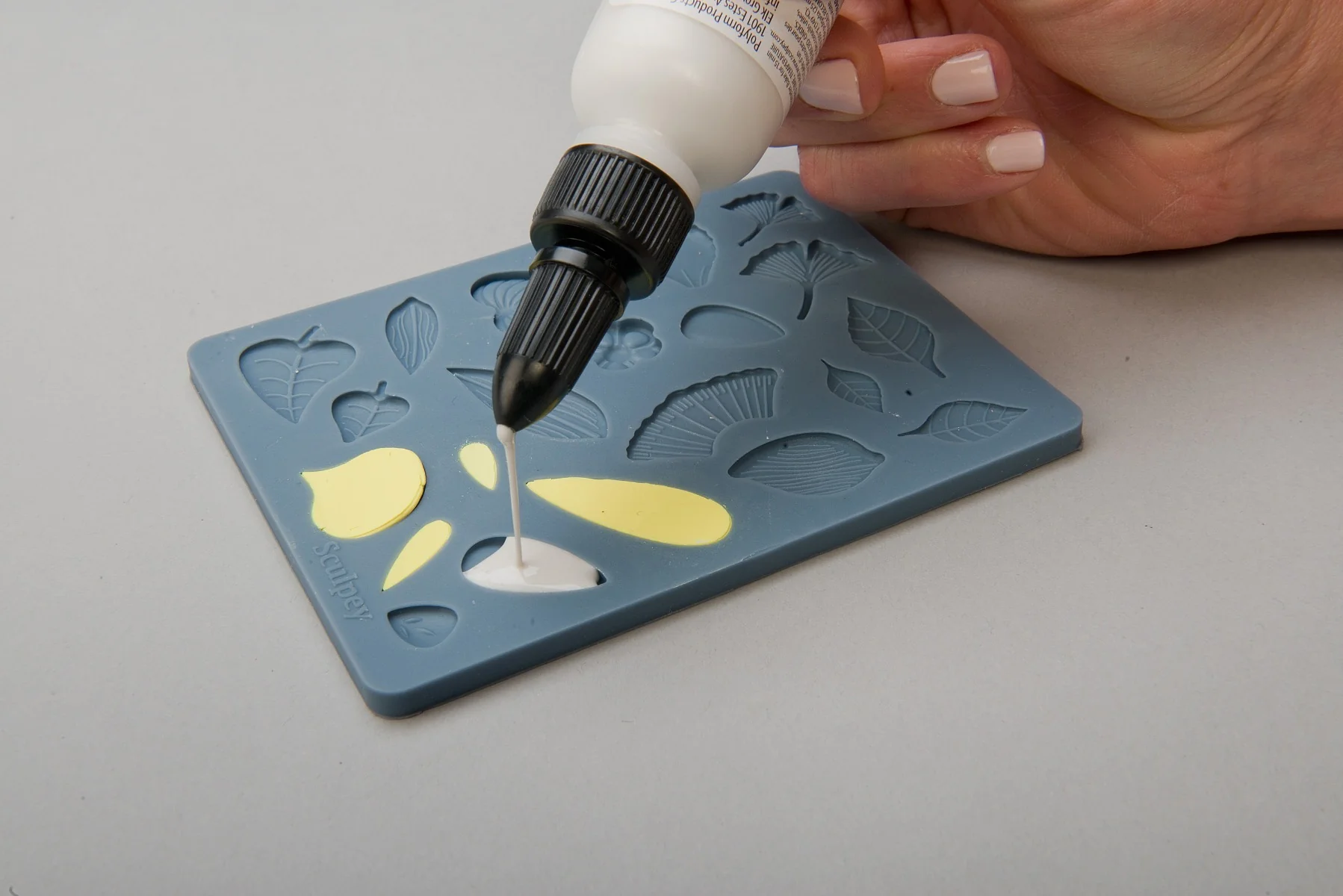 Sculpey Tools™ Oven-Safe Molds:  Flowers - Image 6