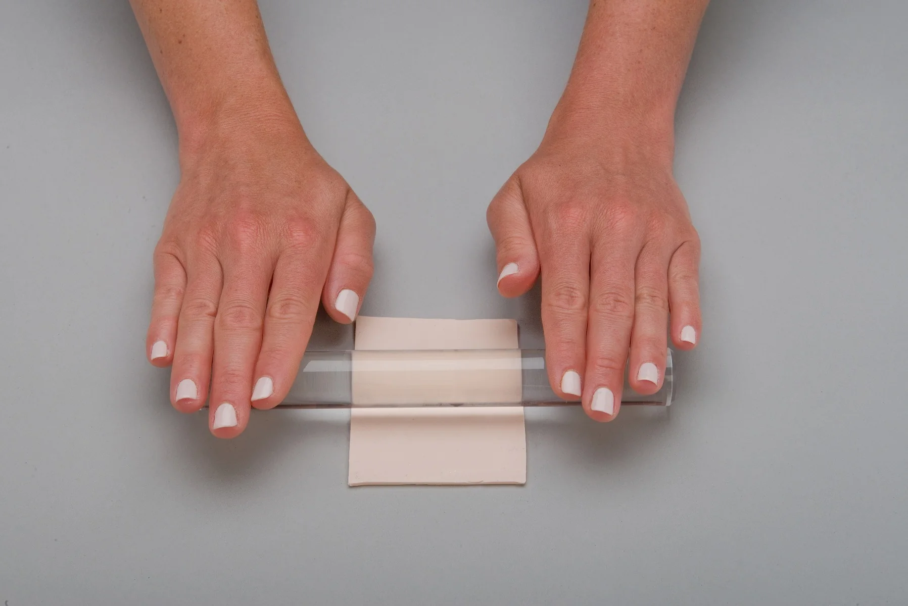 Sculpey Tools™ 8-Inch Acrylic Clay Roller - Image 4