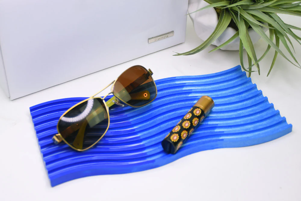 Liquid Sculpey® Blue Ombré Wavy Trinket Tray