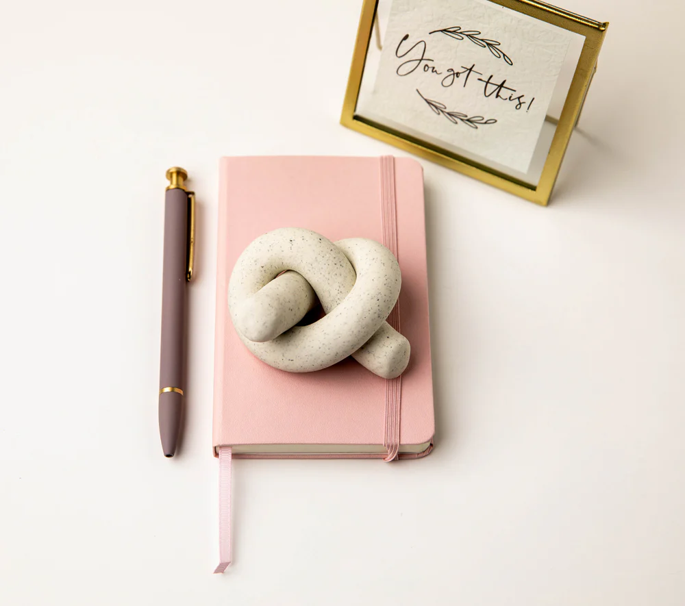 Original Sculpey® Knotted Paperweight