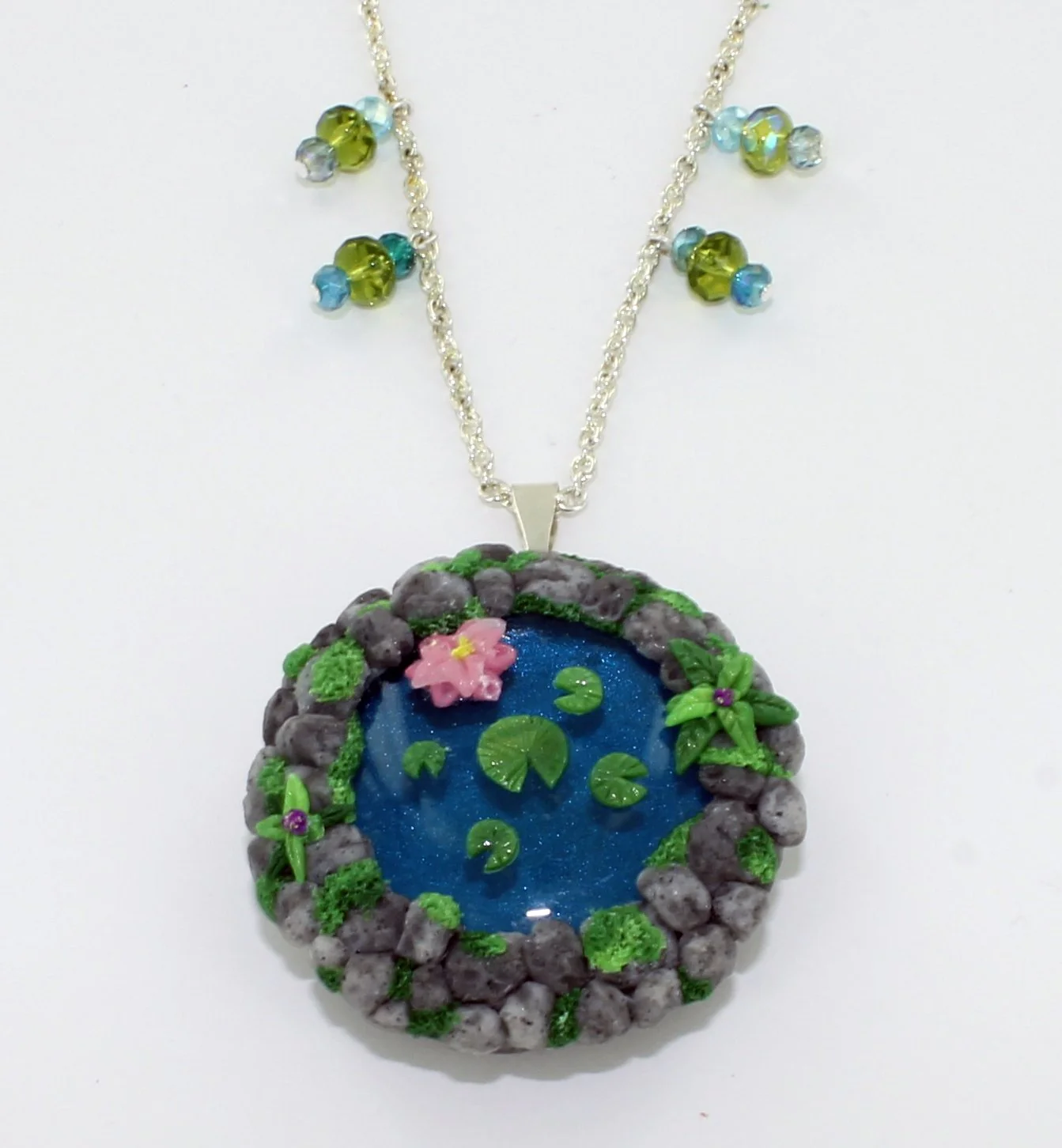 premo! Pond Pendant