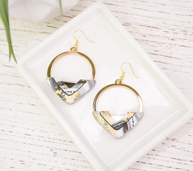 Sculpey Premo™ + Sculpey Souffle™ Marbled Leaf Earrings
